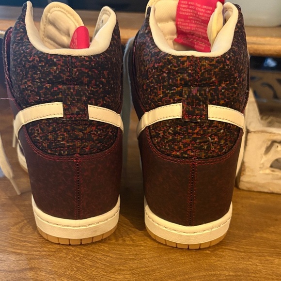 Nike High-Top Sneakers in Maroon and Cream - Picture 5 of 7